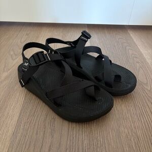 Men’s Chaco Sandals Size 8
